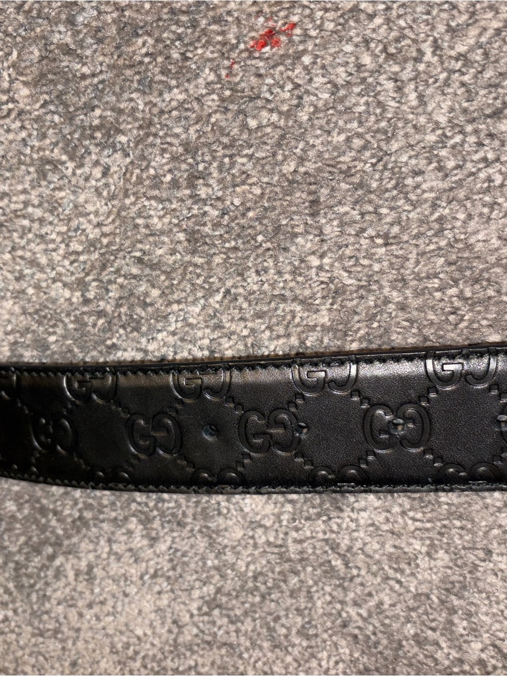 Gucci Black Leather Belt with Gold Interlocking G Buckle - Picture 7 of 15